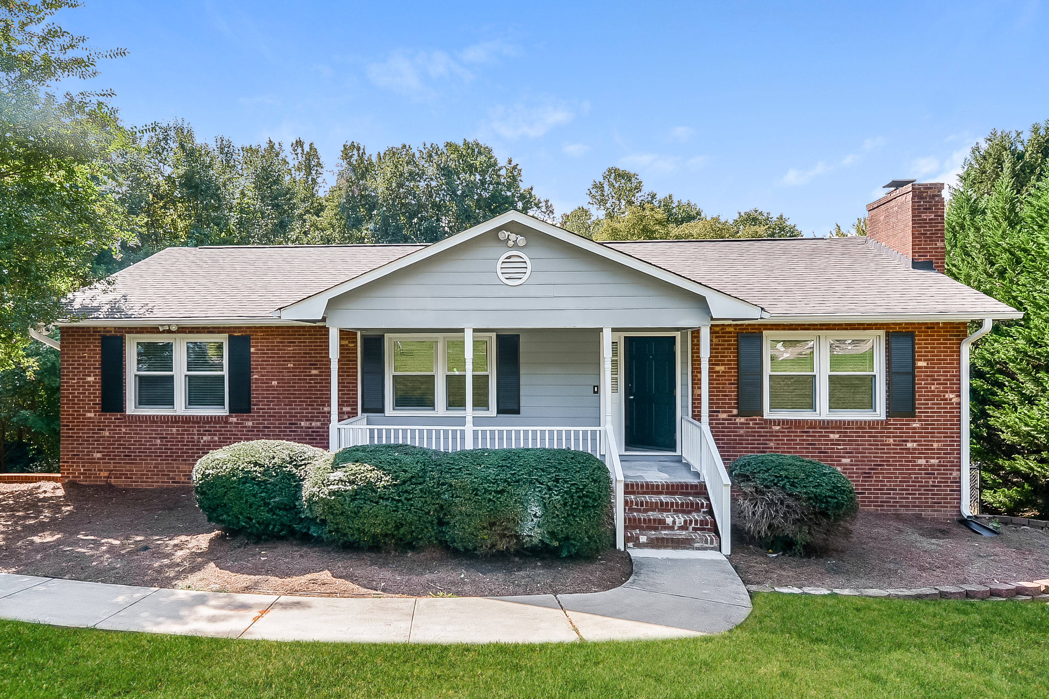 7018 UPLAND RD CLEMMONS, NC 27012